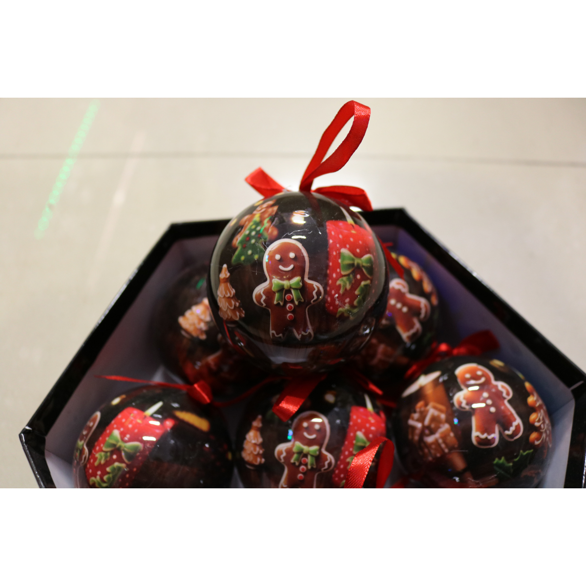 Луксозни коледни топки – комплект 7 бр. в подаръчна кутия | Бисквитка